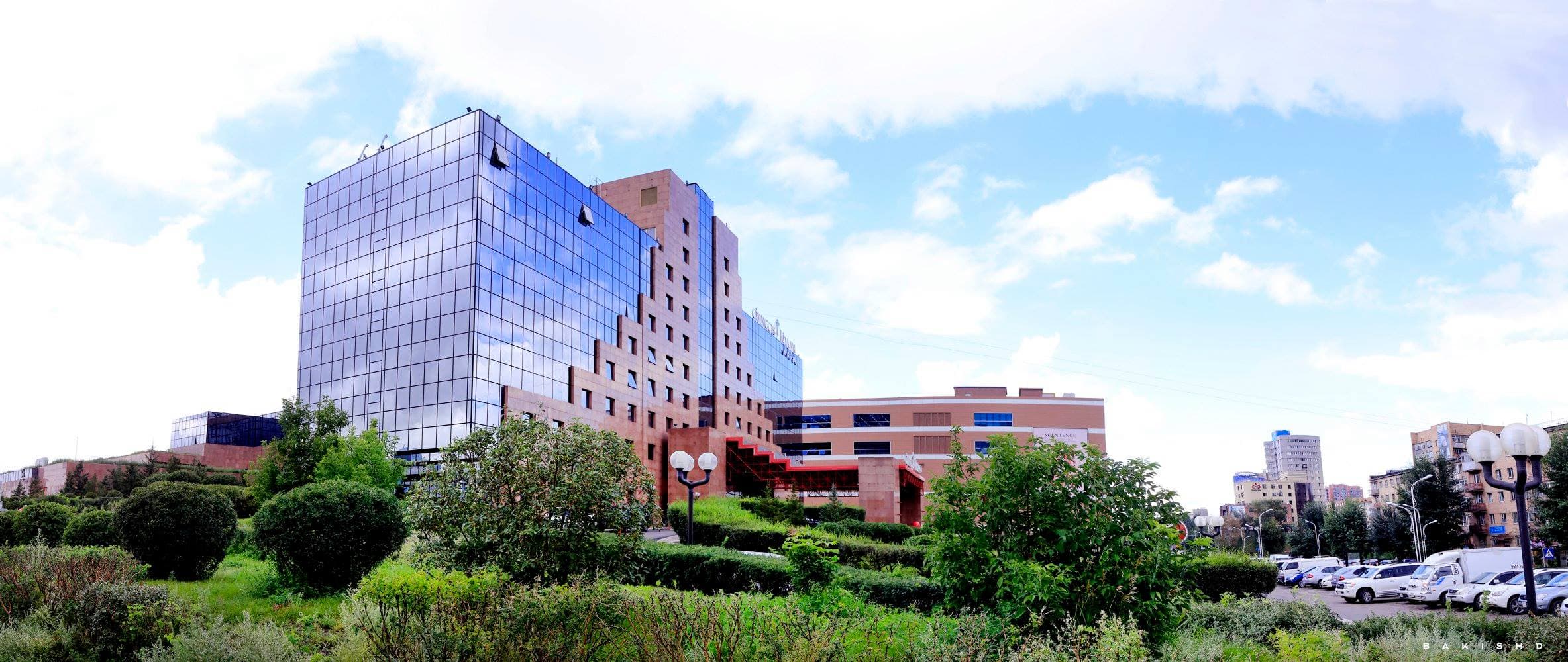 Chinggis Khaan Hotel